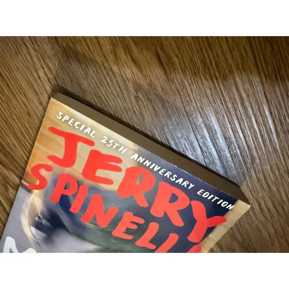 📕 Maniac Magee – Jerry Spinelli – 25th Anniversary Edition – Paperback – Newber